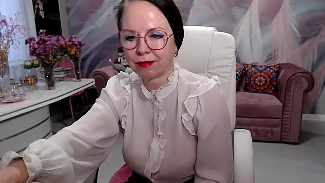 Arisa5000 online show from 11/18/25, 07:13