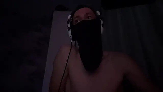 Snapshot of suicdemask chatting on 10/05/25, 08:40 suicdemask online show from 10/05/25, 08:40