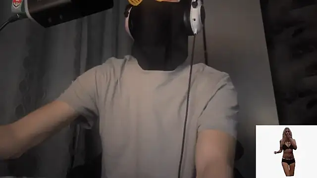 Snapshot of suicdemask chatting on 01/16/26, 01:26 suicdemask online show from 01/16/26, 01:26