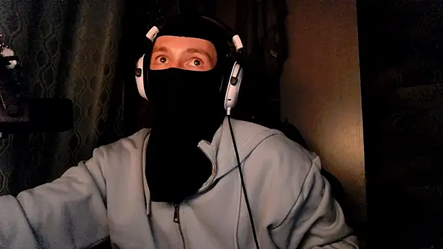 Snapshot of suicdemask chatting on 03/30/26, 11:50 suicdemask online show from 03/30/26, 11:50