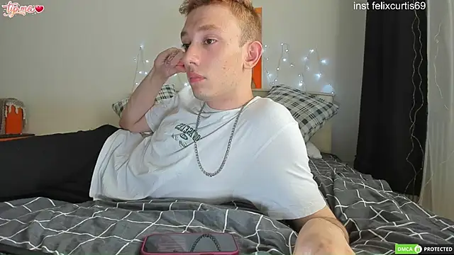 Snapshot of felixcurt69 chatting on 07/22/26, 10:07 felixcurt69 online show from 07/22/26, 10:07