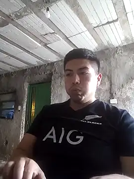 Snapshot of Lucius-08 chatting on 10/26/25, 08:15 Lucius-08 online show from 10/26/25, 08:15