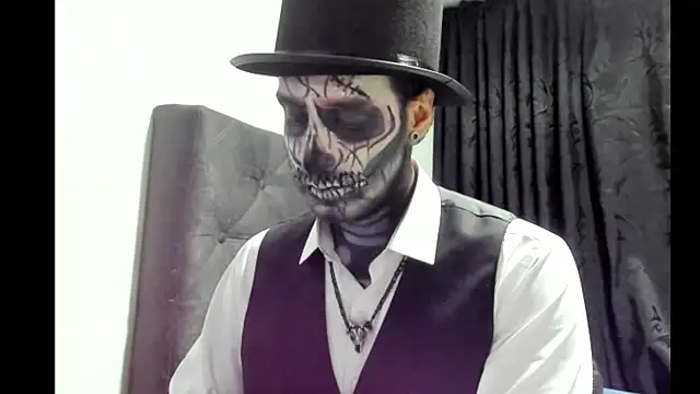 coolfriki online show from 11/02/25, 03:42