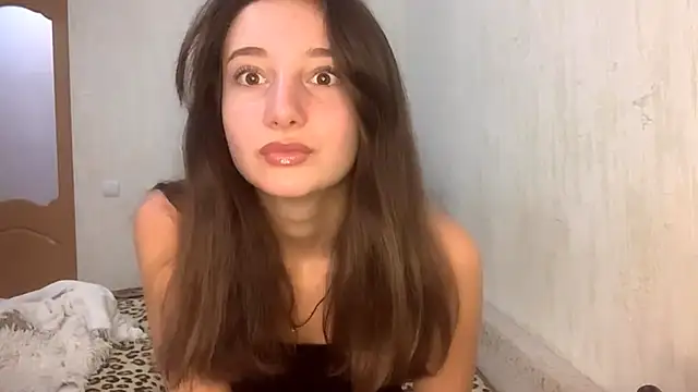 Snapshot of KyungSwaners chatting on 10/10/25, 07:18 KyungSwaners online show from 10/10/25, 07:18