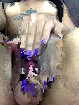 Snapshot of Milly96 chatting on 11/14/25, 12:37 Milly96 online show from 11/14/25, 12:37