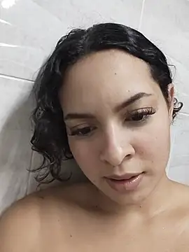 Snapshot of _Bella_Beth_ chatting on 11/13/25, 02:21 Bella Beth online show from 11/13/25, 02:21