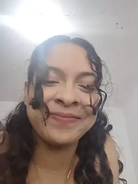 Snapshot of _Bella_Beth_ chatting on 11/29/25, 12:46 Bella Beth online show from 11/29/25, 12:46