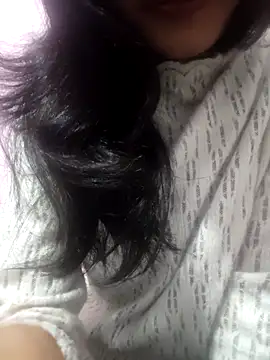 Snapshot of anjali2351 chatting on 11/24/25, 05:12 anjali2351 online show from 11/24/25, 05:12