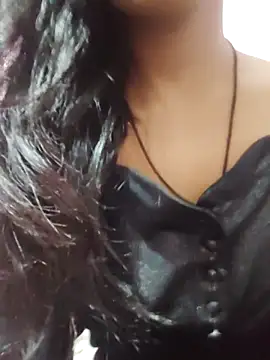 Snapshot of anjali2351 chatting on 02/17/26, 06:14 anjali2351 online show from 02/17/26, 06:14