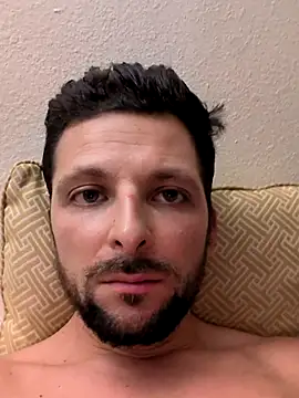 felipelon07 online show from 12/05/25, 03:04