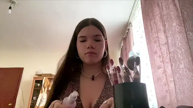 AlmetaBradicich online show from 10/07/25, 06:10