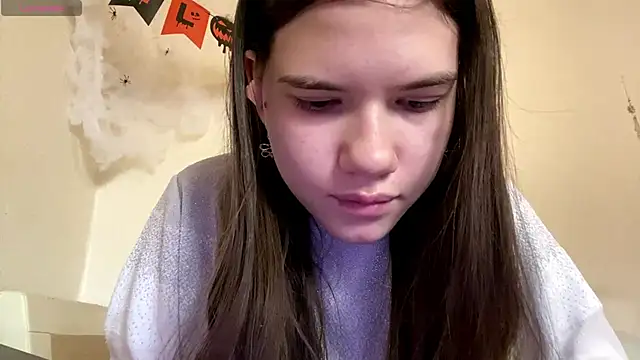 AlmetaBradicich online show from 11/02/25, 06:05