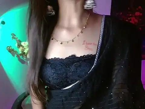 Roiseeee online show from 04/25/26, 01:41