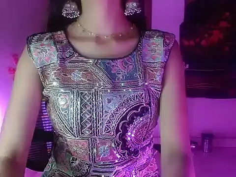 Roiseeee online show from 04/27/26, 05:27