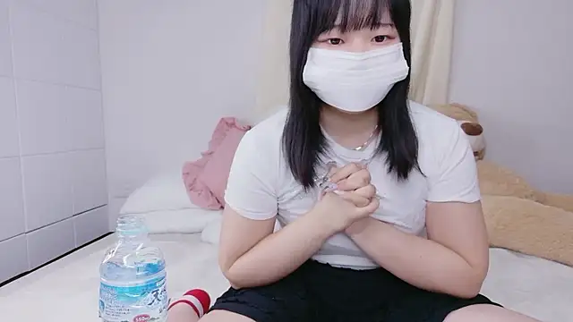 Snapshot of Nagi_25 chatting on 10/11/25, 10:58 Nagi 25 online show from 10/11/25, 10:58