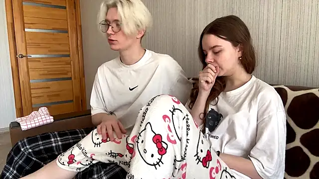 Snapshot of EhtelBiondi chatting on 03/28/26, 08:14 EhtelBiondi online show from 03/28/26, 08:14