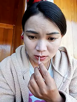 Snapshot of kun-love chatting on 11/25/25, 05:07 kun-love online show from 11/25/25, 05:07