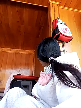 Snapshot of kun-love chatting on 12/01/25, 04:39 kun-love online show from 12/01/25, 04:39