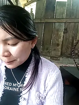 Snapshot of kun-love chatting on 02/23/26, 02:20 kun-love online show from 02/23/26, 02:20