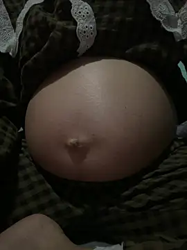 Snapshot of -Harper- chatting on 01/17/26, 04:50 -Harper- online show from 01/17/26, 04:50