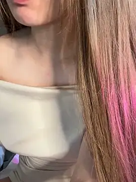 Snapshot of Beyeuuu chatting on 02/08/26, 10:51 Beyeuuu online show from 02/08/26, 10:51