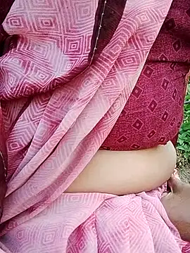 Snapshot of Cr_sonam chatting on 10/16/25, 11:22 Cr sonam online show from 10/16/25, 11:22