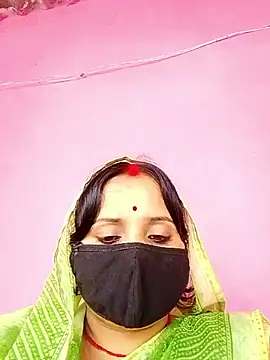 Snapshot of Cr_sonam chatting on 10/23/25, 11:31 Cr sonam online show from 10/23/25, 11:31