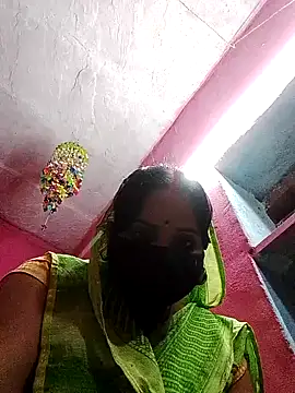 Snapshot of Cr_sonam chatting on 10/23/25, 11:35 Cr sonam online show from 10/23/25, 11:35