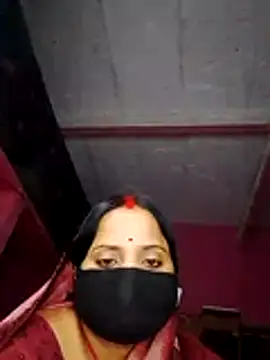 Snapshot of Cr_sonam chatting on 11/01/25, 11:07 Cr sonam online show from 11/01/25, 11:07