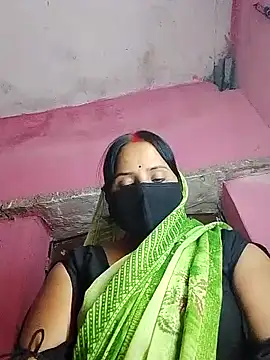 Snapshot of Cr_sonam chatting on 11/11/25, 03:12 Cr sonam online show from 11/11/25, 03:12