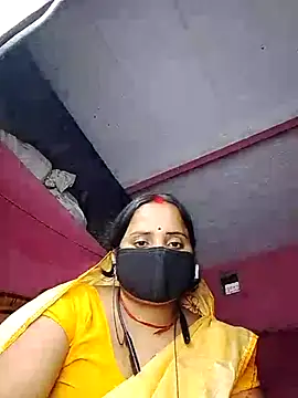 Snapshot of Cr_sonam chatting on 11/13/25, 11:53 Cr sonam online show from 11/13/25, 11:53