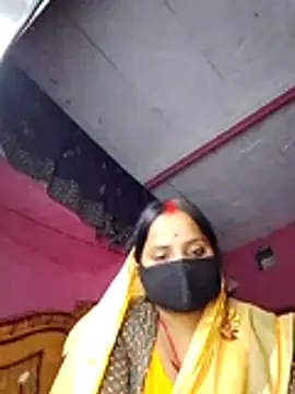 Snapshot of Cr_sonam chatting on 11/15/25, 11:10 Cr sonam online show from 11/15/25, 11:10