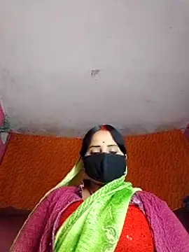 Snapshot of Cr_sonam chatting on 11/23/25, 12:49 Cr sonam online show from 11/23/25, 12:49