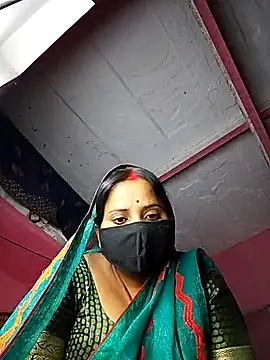 Snapshot of Cr_sonam chatting on 12/13/25, 11:54 Cr sonam online show from 12/13/25, 11:54