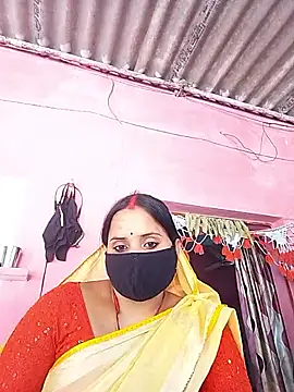 Snapshot of Cr_sonam chatting on 12/17/25, 06:52 Cr sonam online show from 12/17/25, 06:52