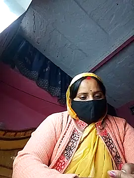 Snapshot of Cr_sonam chatting on 12/19/25, 05:25 Cr sonam online show from 12/19/25, 05:25