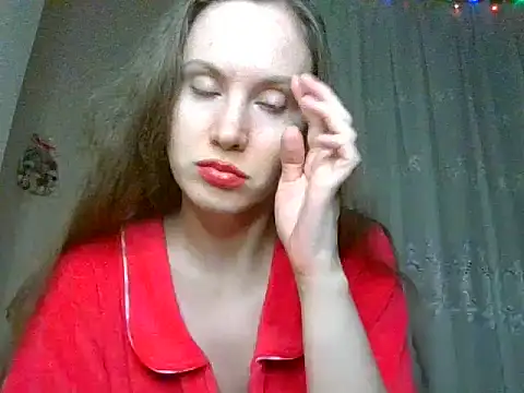 Snapshot of Lynirina chatting on 05/19/26, 08:37 Lynirina online show from 05/19/26, 08:37