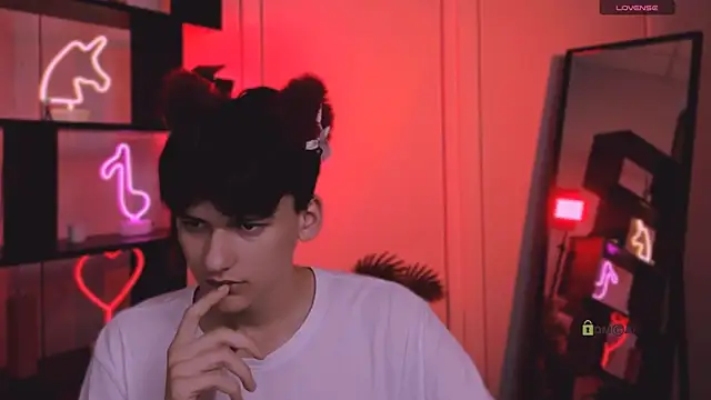 Snapshot of rico_steel chatting on 11/21/25, 07:23 rico steel online show from 11/21/25, 07:23