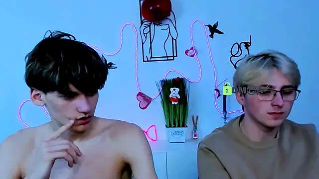 Snapshot of rico_steel chatting on 02/19/26, 07:54 rico steel online show from 02/19/26, 07:54