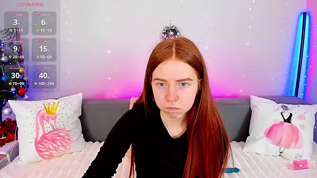 Snapshot of Evarey_ chatting on 01/07/26, 06:49 Evarey online show from 01/07/26, 06:49