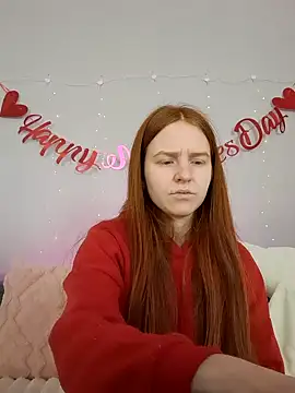 Snapshot of Evarey_ chatting on 02/13/26, 06:09 Evarey online show from 02/13/26, 06:09