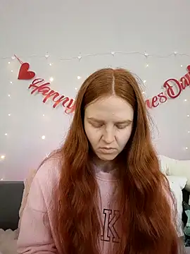 Snapshot of Evarey_ chatting on 02/20/26, 05:15 Evarey online show from 02/20/26, 05:15