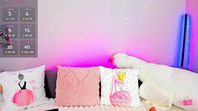 Snapshot of Evarey_ chatting on 02/27/26, 05:40 Evarey online show from 02/27/26, 05:40