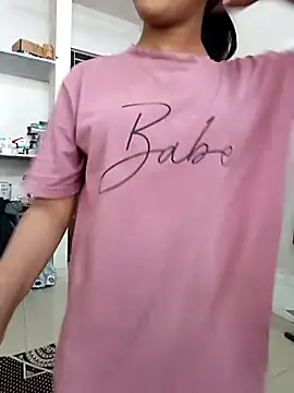 anshika0124 online show from 12/15/25, 05:01