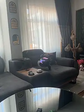 Snapshot of Teengirlmiaa chatting on 12/17/25, 12:11 Teengirlmiaa online show from 12/17/25, 12:11