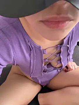 Snapshot of Teengirlmiaa chatting on 03/30/26, 11:55 Teengirlmiaa online show from 03/30/26, 11:55