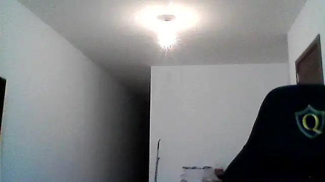 Snapshot of Karivane chatting on 03/13/26, 12:17 Karivane online show from 03/13/26, 12:17