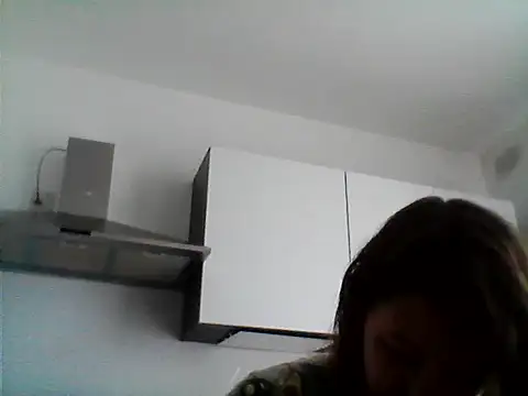 Snapshot of Karivane chatting on 03/14/26, 04:45 Karivane online show from 03/14/26, 04:45