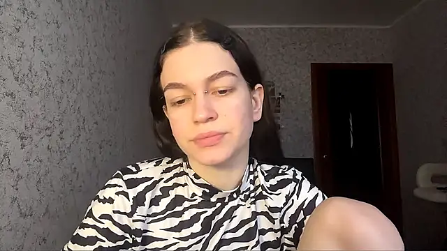 Wallazar cute online show from 10/21/25, 01:12