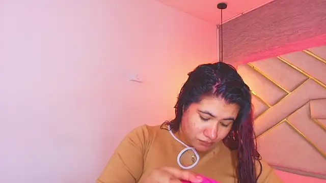 Addyy 02 online show from 10/31/25, 11:33